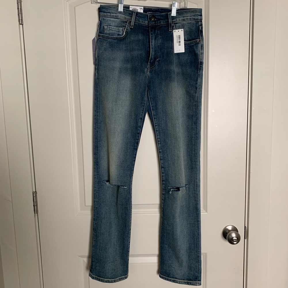 Levi’s RARE distressed straigh leg jeans NWT